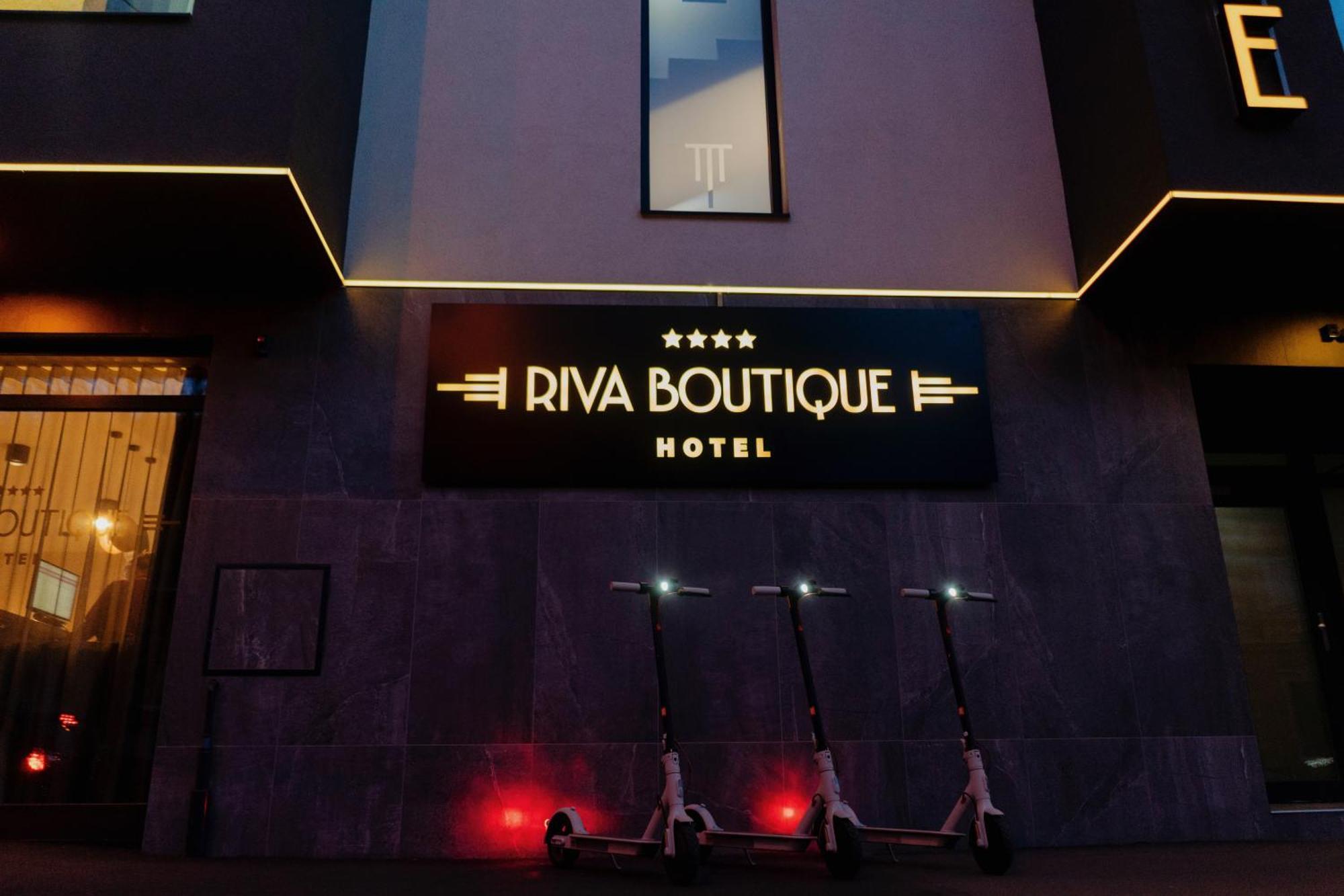 Riva Boutique Hotel 塞格德 外观 照片