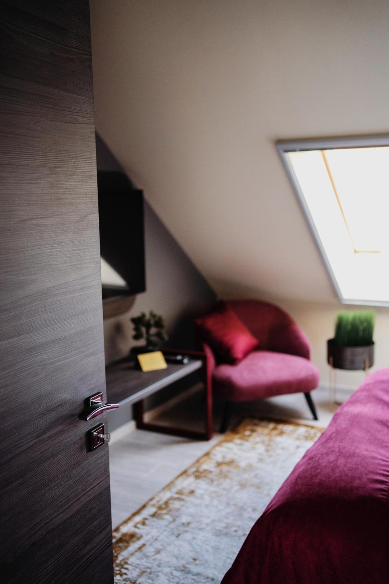 Riva Boutique Hotel 塞格德 外观 照片
