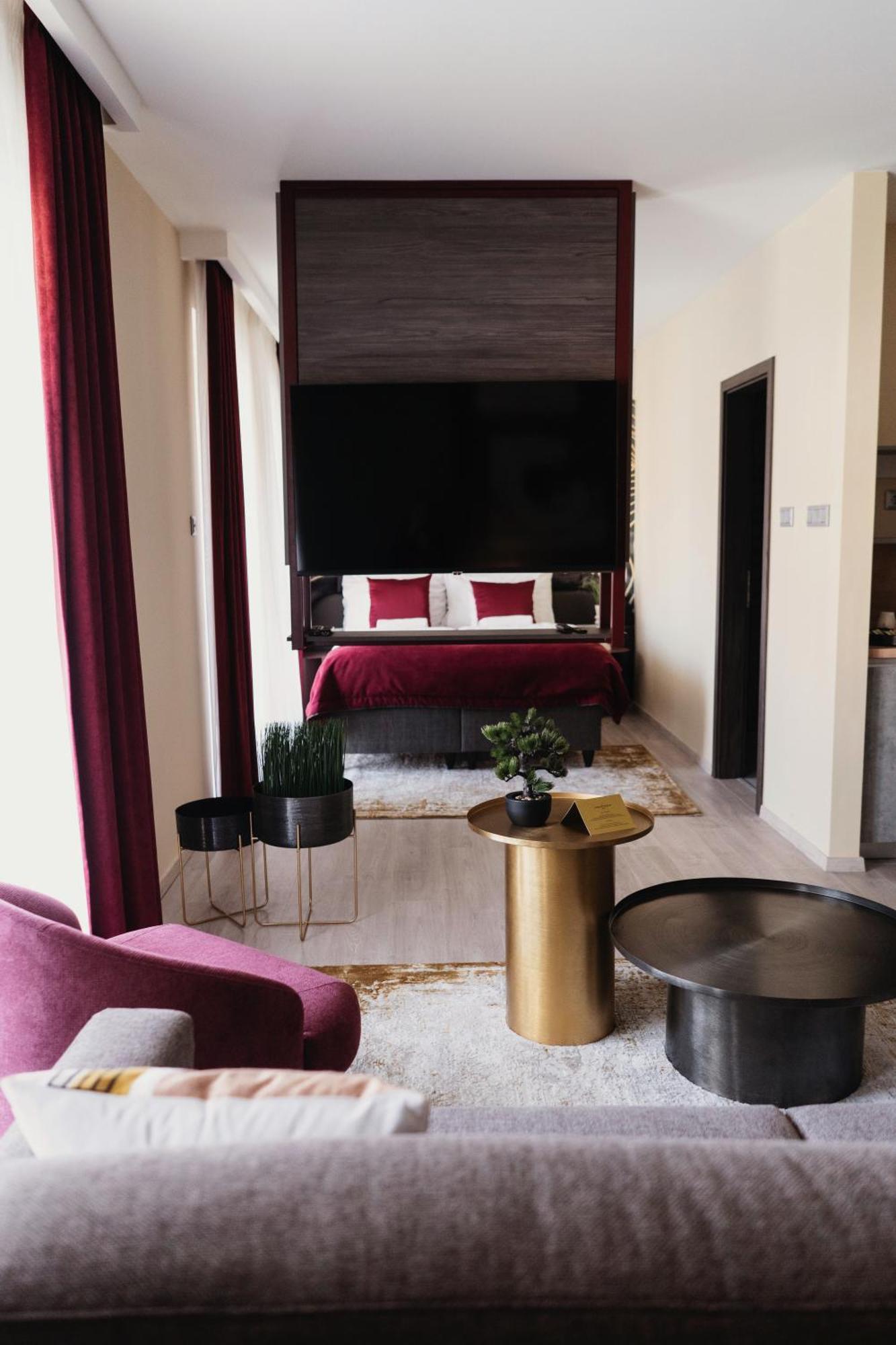 Riva Boutique Hotel 塞格德 外观 照片