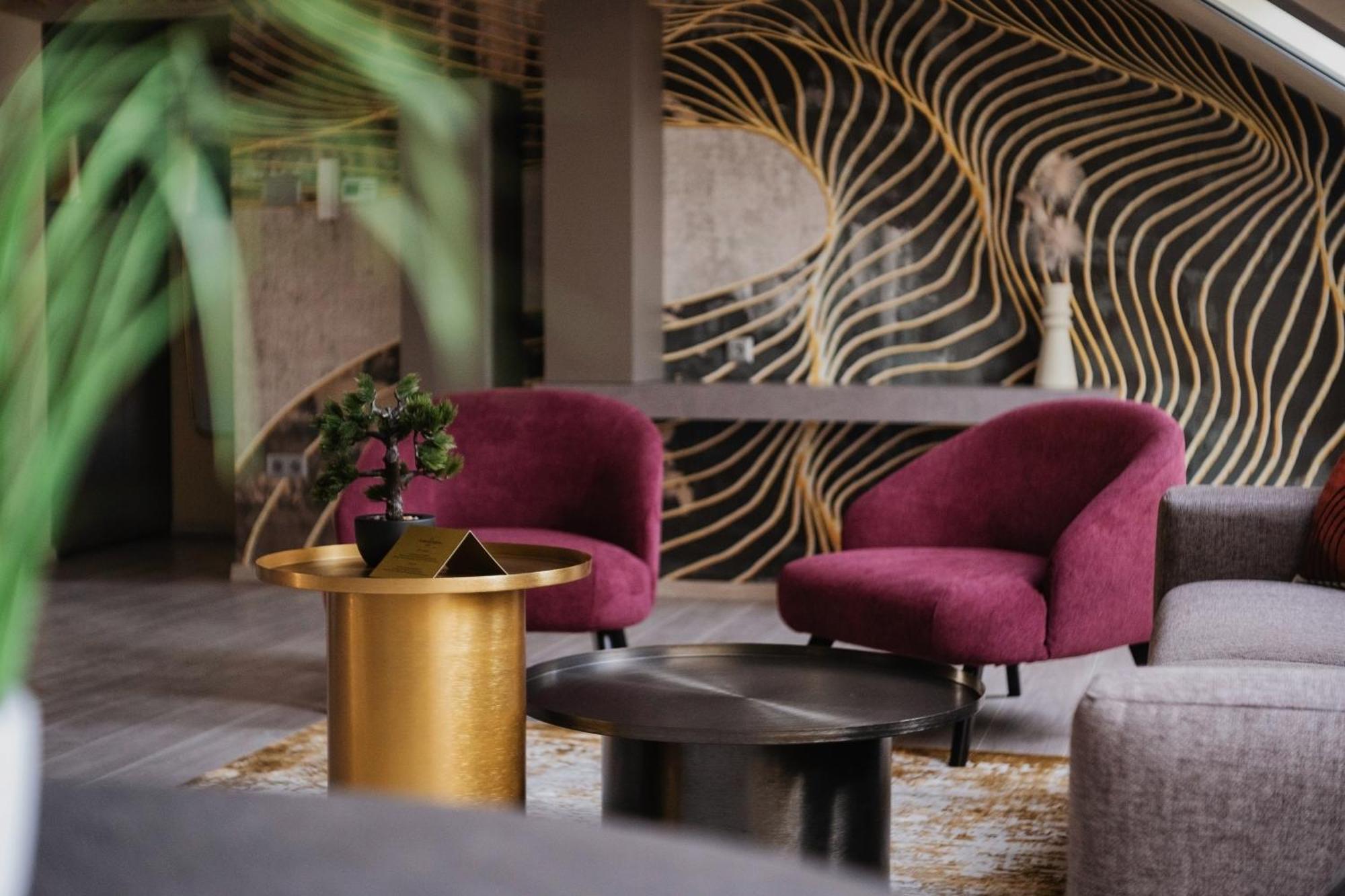 Riva Boutique Hotel 塞格德 外观 照片