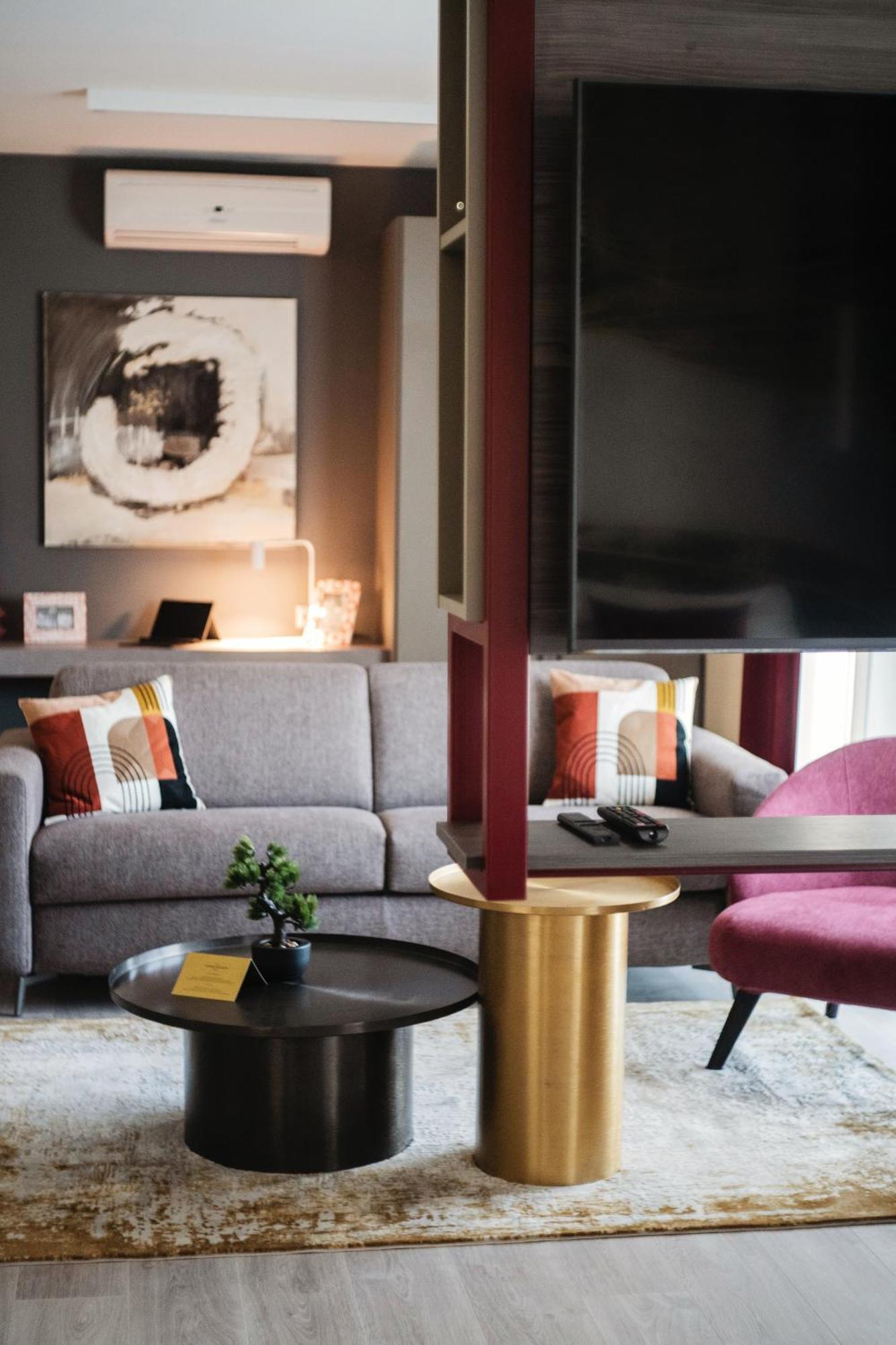 Riva Boutique Hotel 塞格德 外观 照片